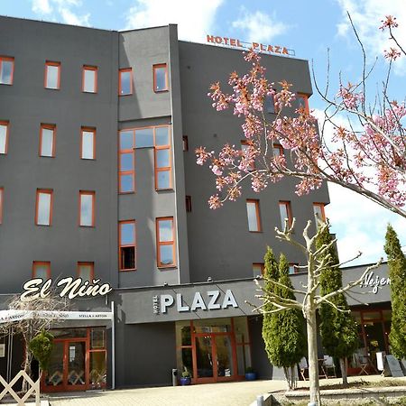 Hotel Plaza Mladá Boleslav Εξωτερικό φωτογραφία