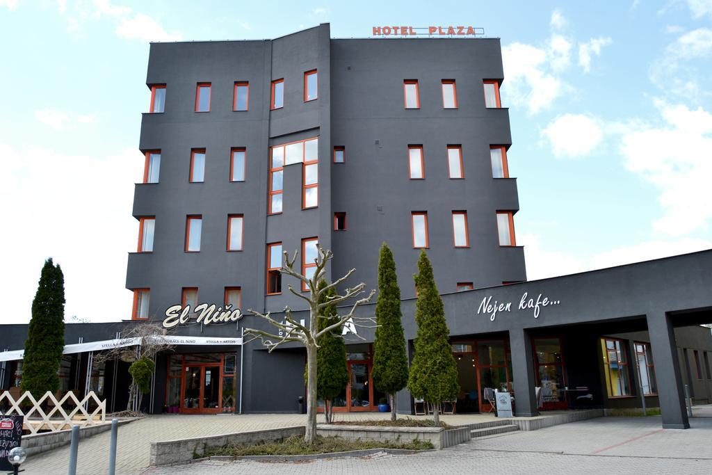 Hotel Plaza Mladá Boleslav Εξωτερικό φωτογραφία